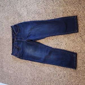 Tahari mid rise capris